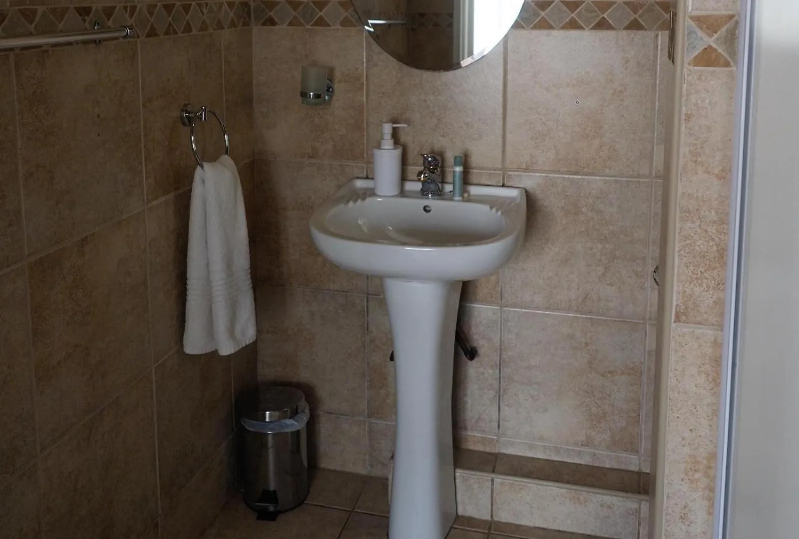 The Palace Guest House Порт-Элизабет 0*,